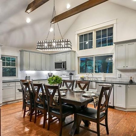 The Cove Retreat- Hot Tub/Screened Porch/Game Room Lake Lure Exterior photo